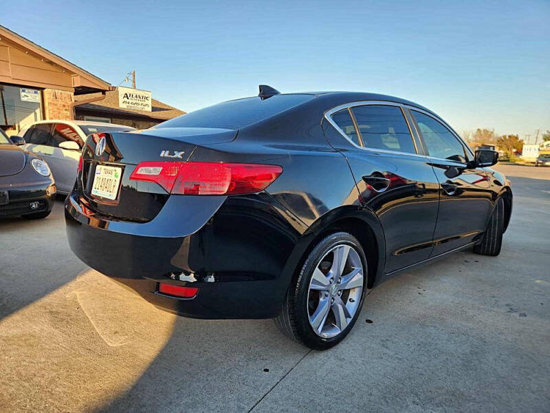 2013 Acura ILX 2.0L w/Premium