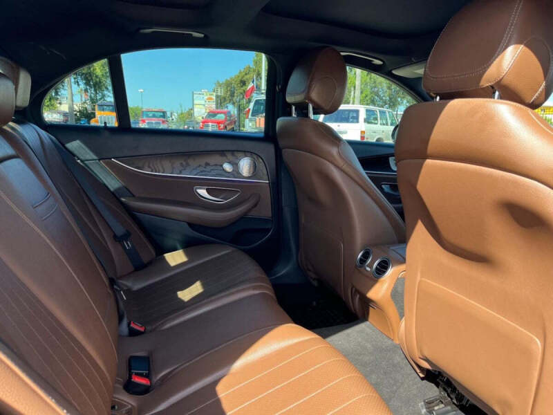 2017 Mercedes-Benz E-Class E 300 4MATIC