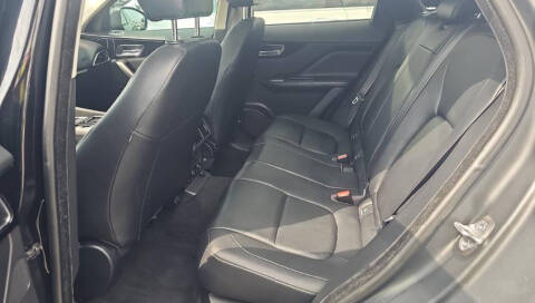 2018 Jaguar F-PACE 25t Premium