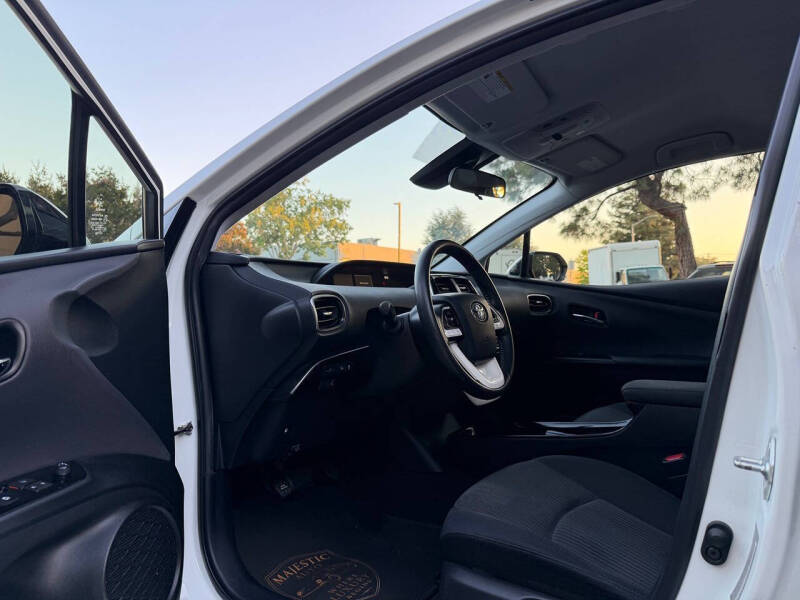 2018 Toyota Prius Three