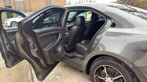 2016 Ford Taurus Limited