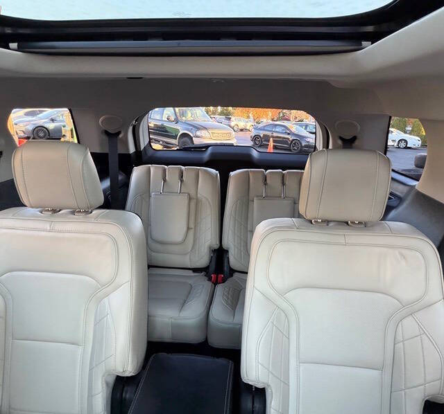 2017 Ford Explorer Platinum