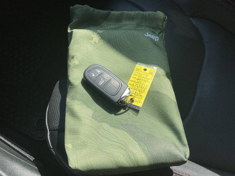 2022 Jeep Cherokee Trailhawk