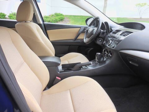 2012 Mazda MAZDA3 i Touring