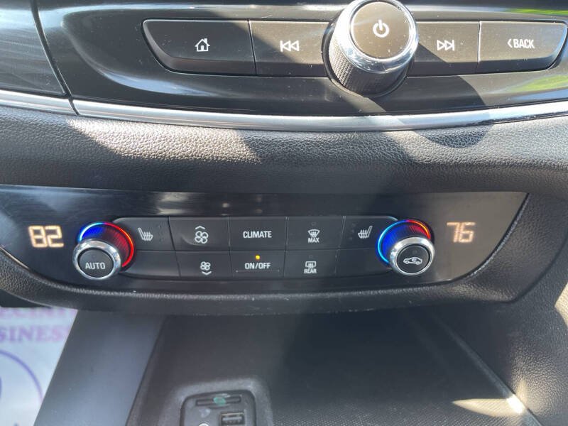 2020 Buick Enclave Essence