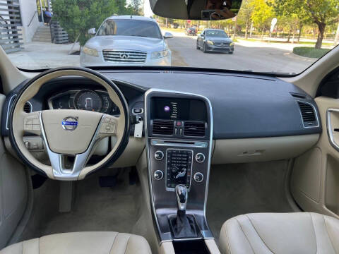 2015 Volvo XC60 T5 Drive-E Premier