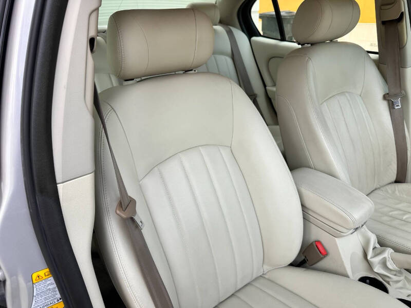 2003 Jaguar X-Type 2.5