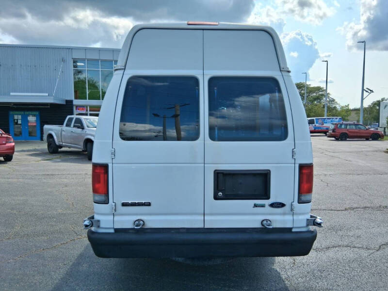 2009 Ford E-Series E-250