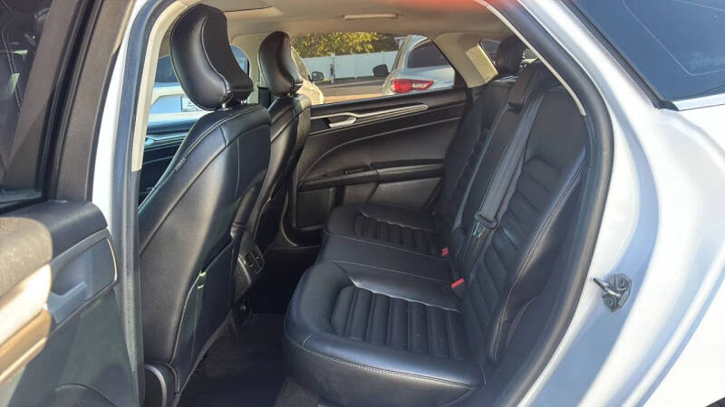 2019 Ford Fusion SEL