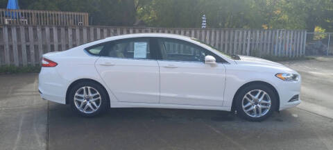 2013 Ford Fusion SE