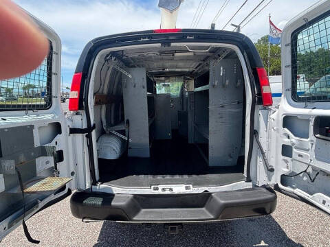 2017 Chevrolet Express 2500
