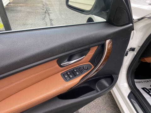 2015 BMW 3 Series 328i xDrive