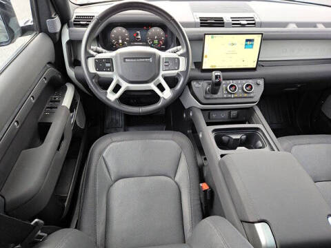 2023 Land Rover Defender 130 X-Dynamic SE