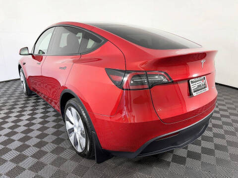 2023 Tesla Model Y Long Range