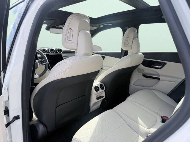 2025 Mercedes-Benz GLC GLC 300