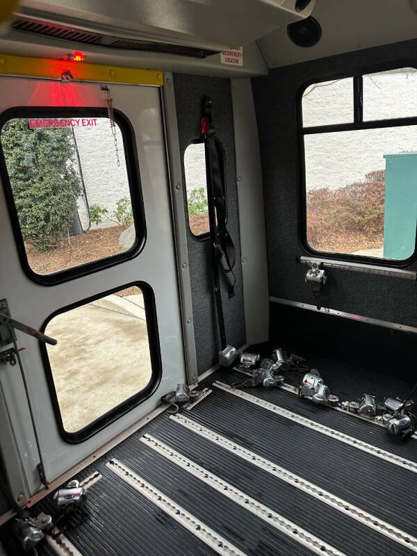 2014 Ford E-Series E-350 SD