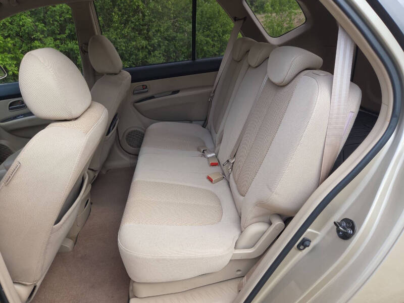 2007 Kia Rondo EX