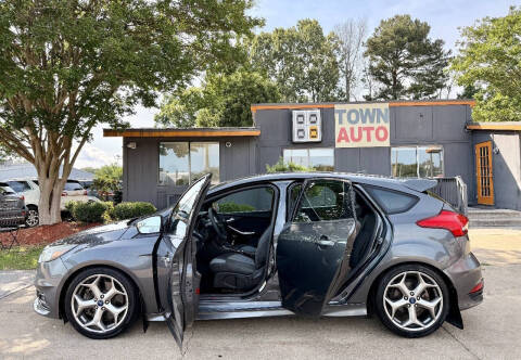 2017 Ford Focus ST