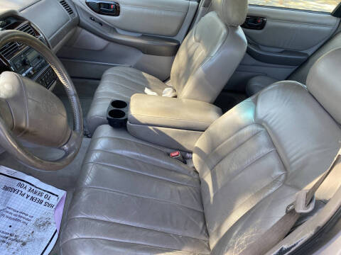 1999 Toyota Avalon XLS