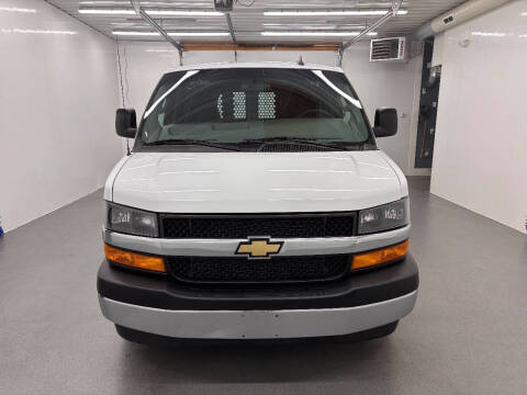 2023 Chevrolet Express 2500