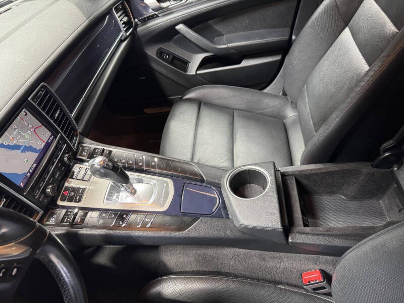 2014 Porsche Panamera 4