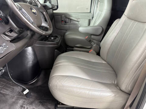 2021 Chevrolet Express 2500