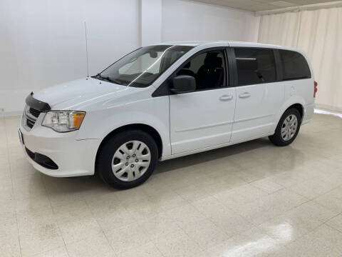 2017 Dodge Grand Caravan for sale at Kerns Ford Lincoln in Celina OH