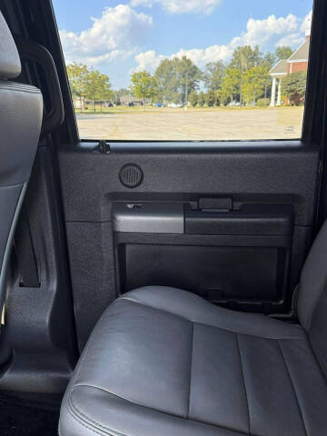 2012 Ford F-250 Super Duty Lariat