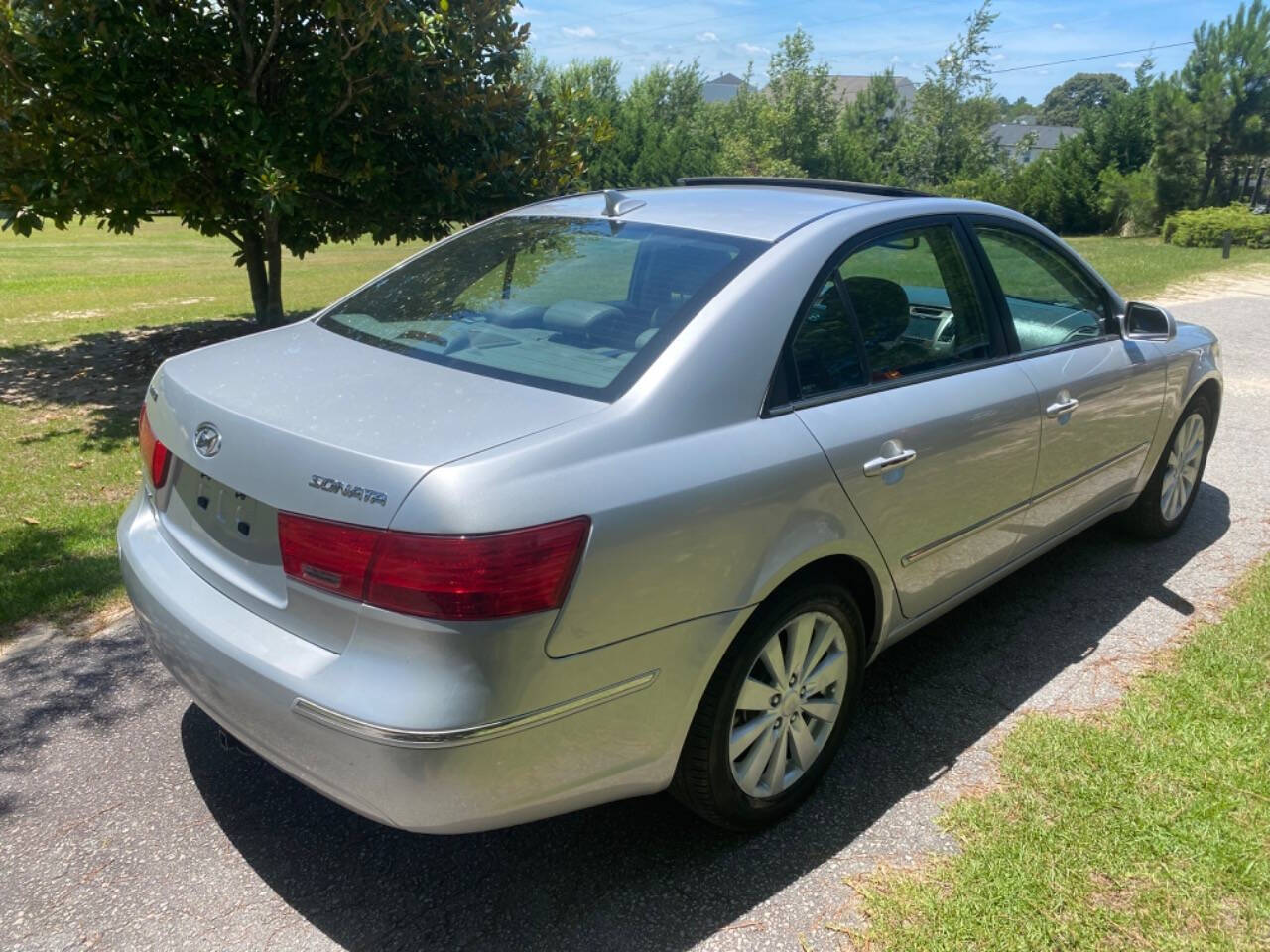 2009 Hyundai SONATA for sale at Tri Springs Motors in Lexington, SC