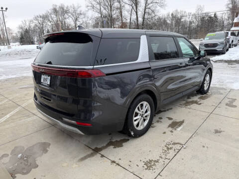 2024 Kia Carnival LX