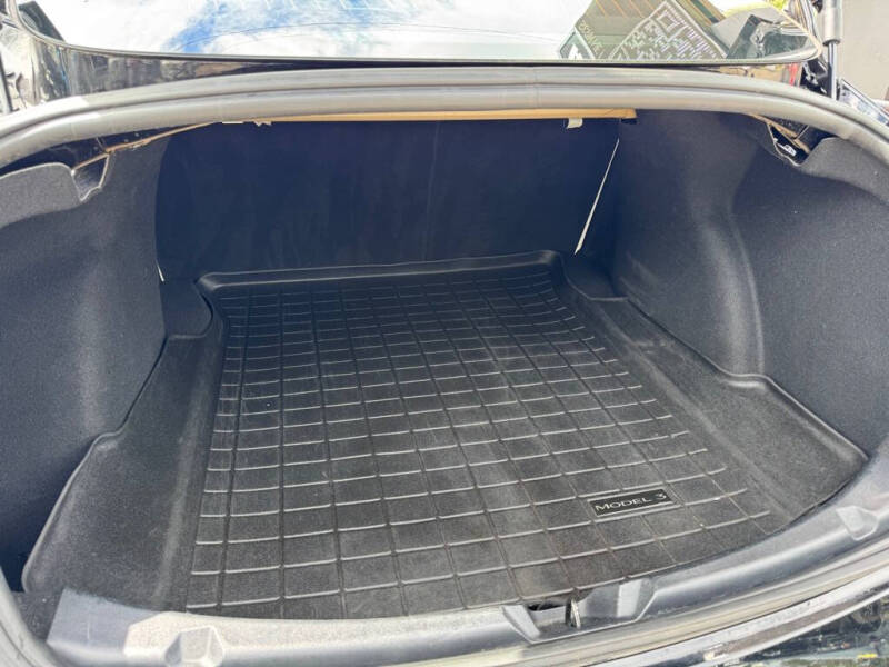 2020 Tesla Model 3 Standard Range