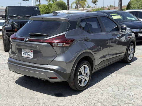 2021 Nissan Kicks S