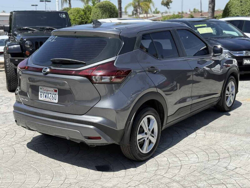 2021 Nissan Kicks S