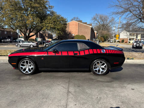 2015 Dodge Challenger SXT Plus