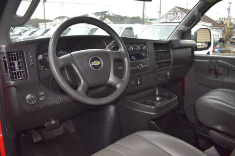 2017 Chevrolet Express 2500