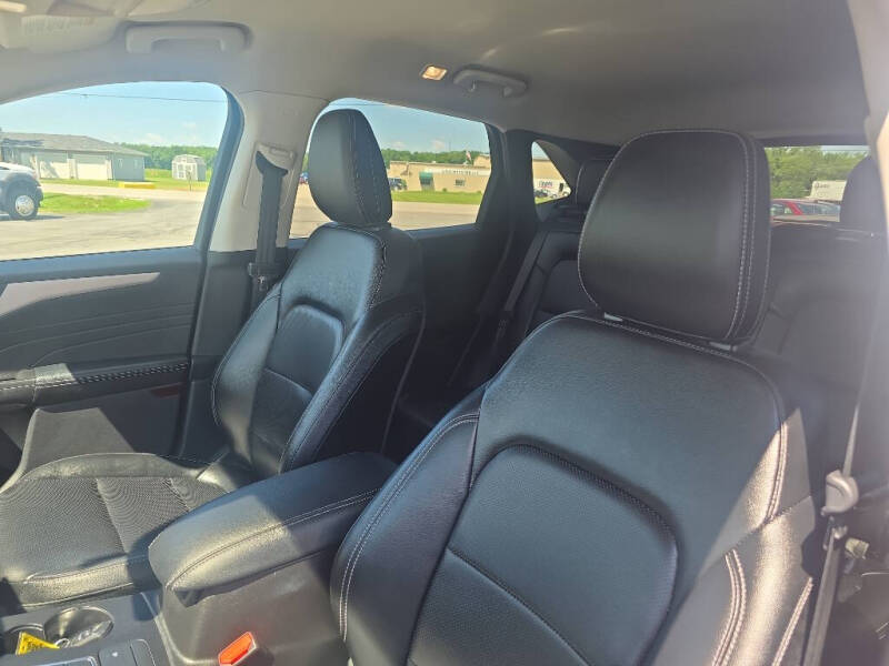 2022 Ford Escape SEL