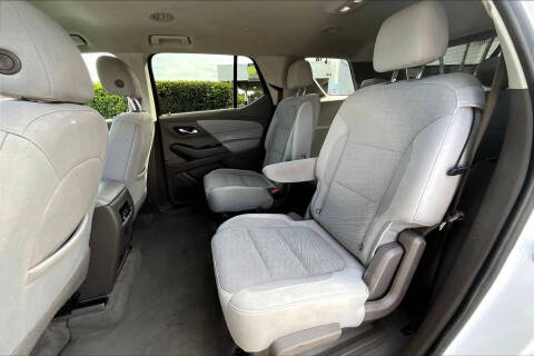 2021 Chevrolet Traverse LT Cloth