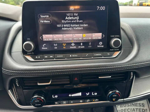 2022 Nissan Rogue SV