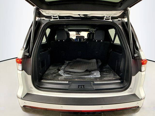 2023 Lincoln Navigator L Black Label