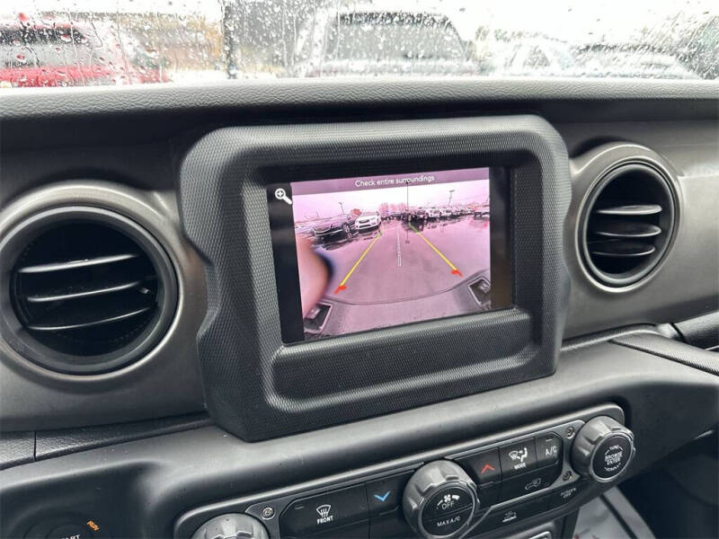 2023 Jeep Gladiator Sport