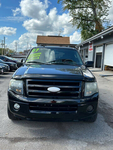 2007 Ford Expedition for sale at Valley Auto Finance in Warren OH