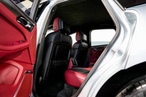 2022 Porsche Macan GTS