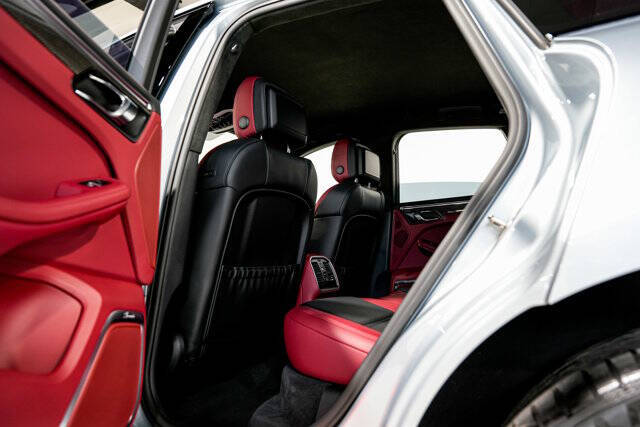 2022 Porsche Macan GTS