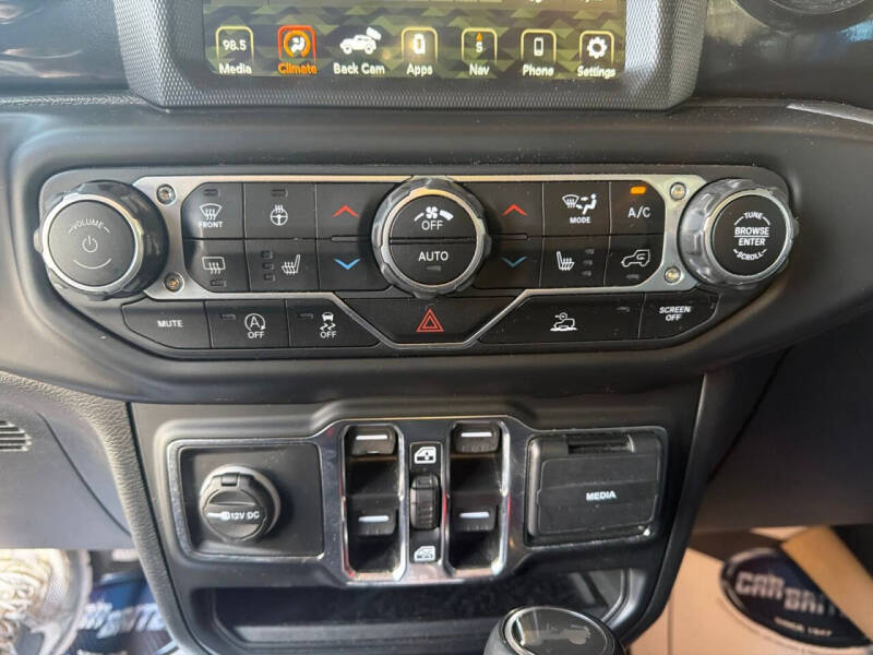 2023 Jeep Wrangler Sahara Altitude