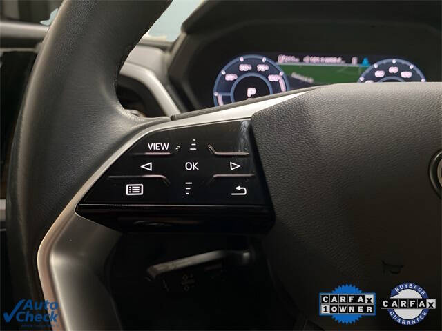 2024 Audi Q4 e-tron quattro Premium Plus 50