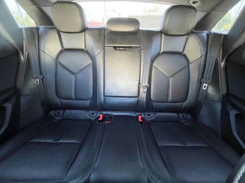 2016 Porsche Macan S