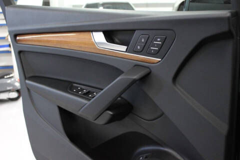 2023 Audi Q5 quattro Premium 40 TFSI