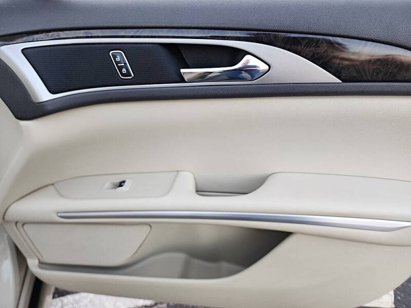 2014 Lincoln MKZ Hybrid