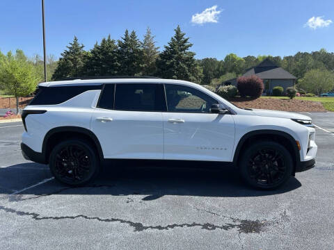 2025 Chevrolet Traverse LT
