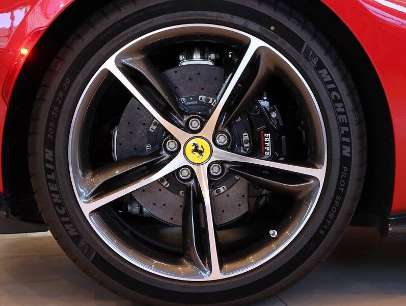 2024 Ferrari 296 GTS